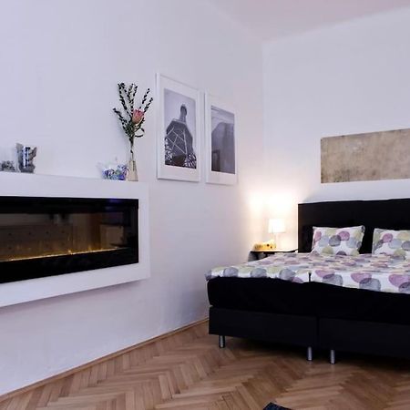 Prague Center Apartment With Fireplace Exterior foto
